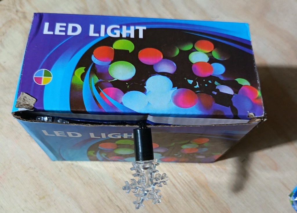 Caja luces tricolor copos de nieve 