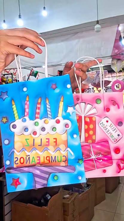 Bolsa regalo m 12 u surtida toda ocacion